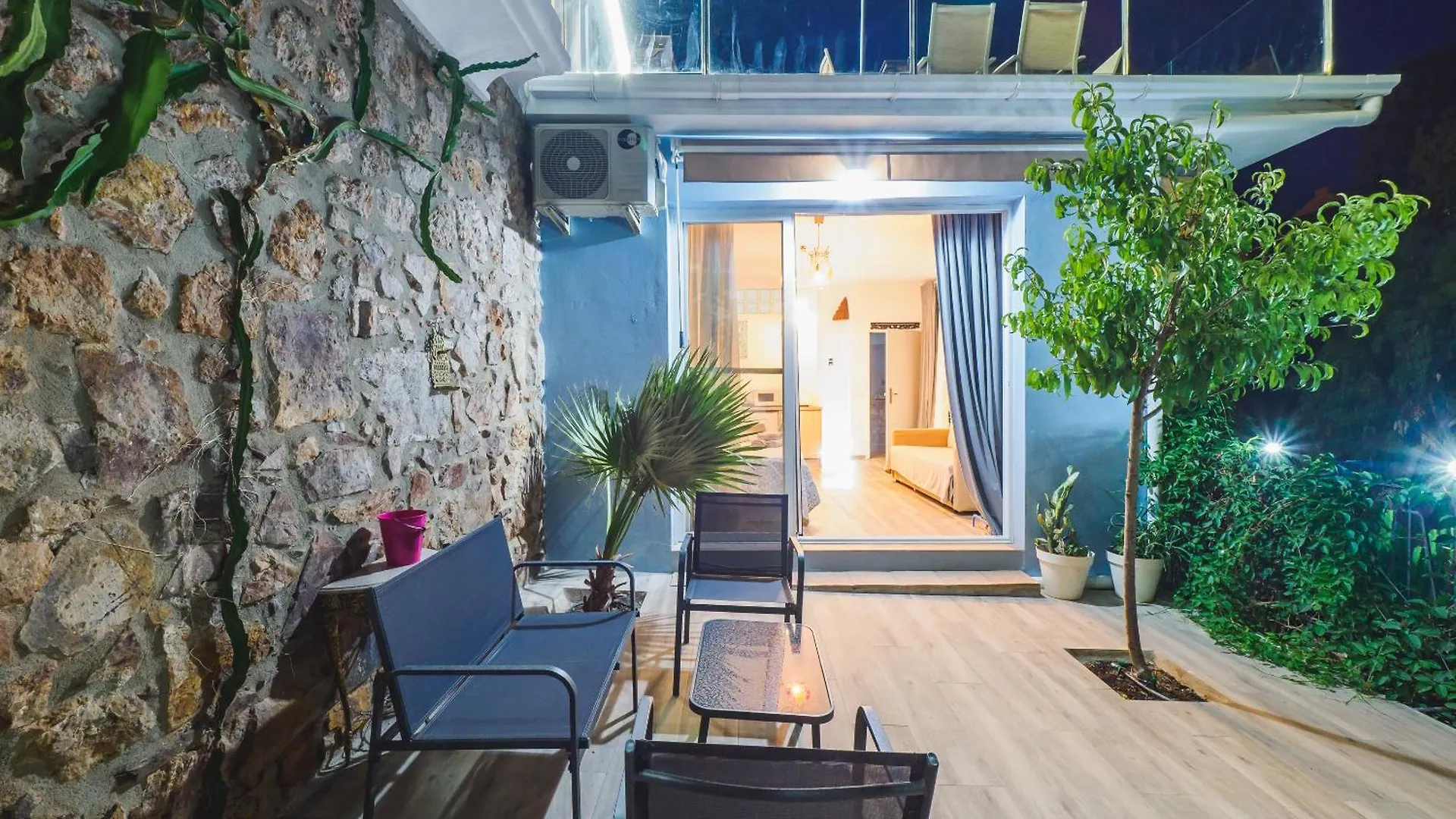 Solarium Del Montecillo Complex Beach And City Apartamentosmalagamanagement Spagna